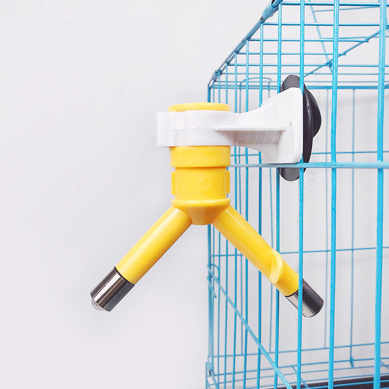 Hangable Pet Waterer Head Can Be Inserted Into The Bottle