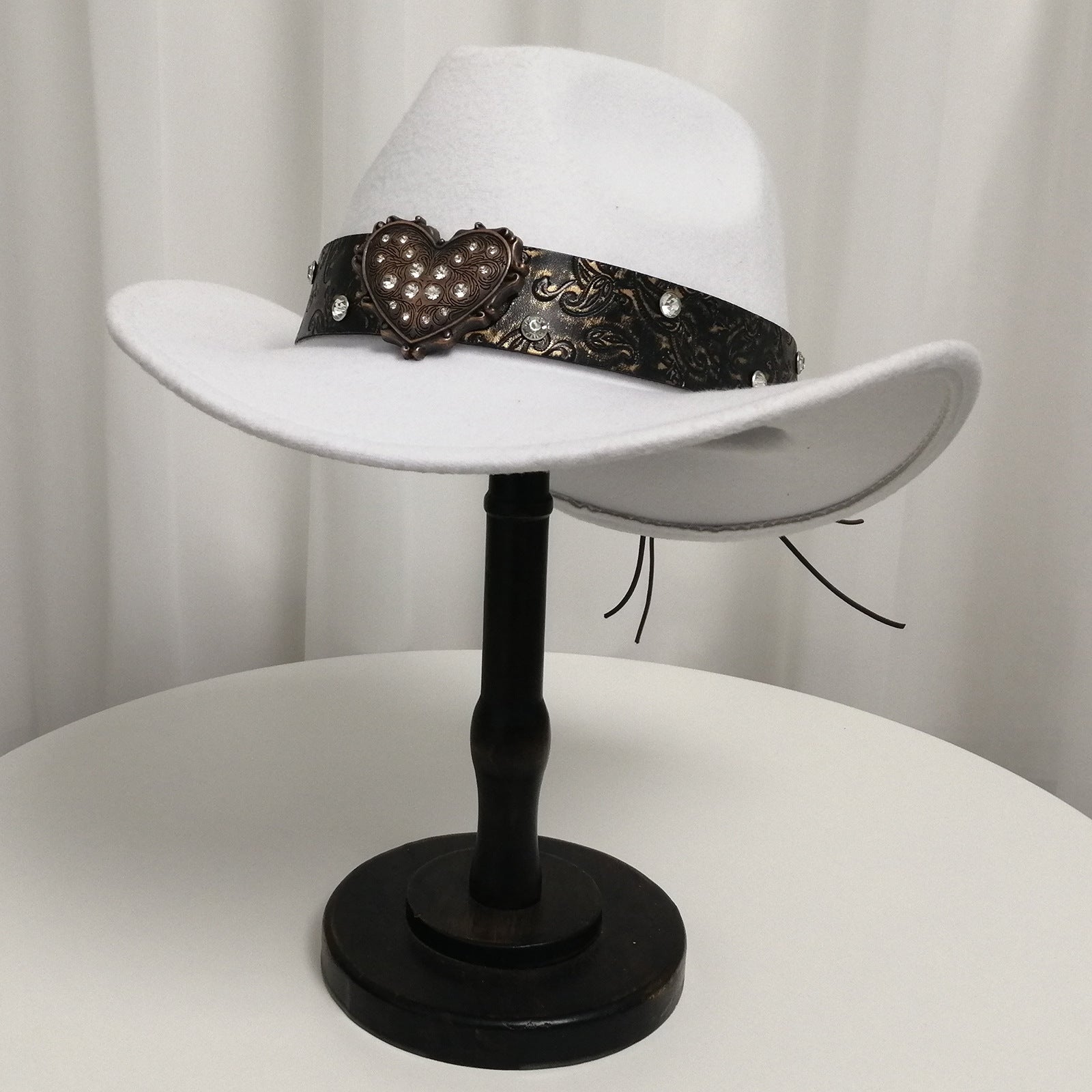 Women's Western Cowboy Hat Love Decorative Chain Top Hat