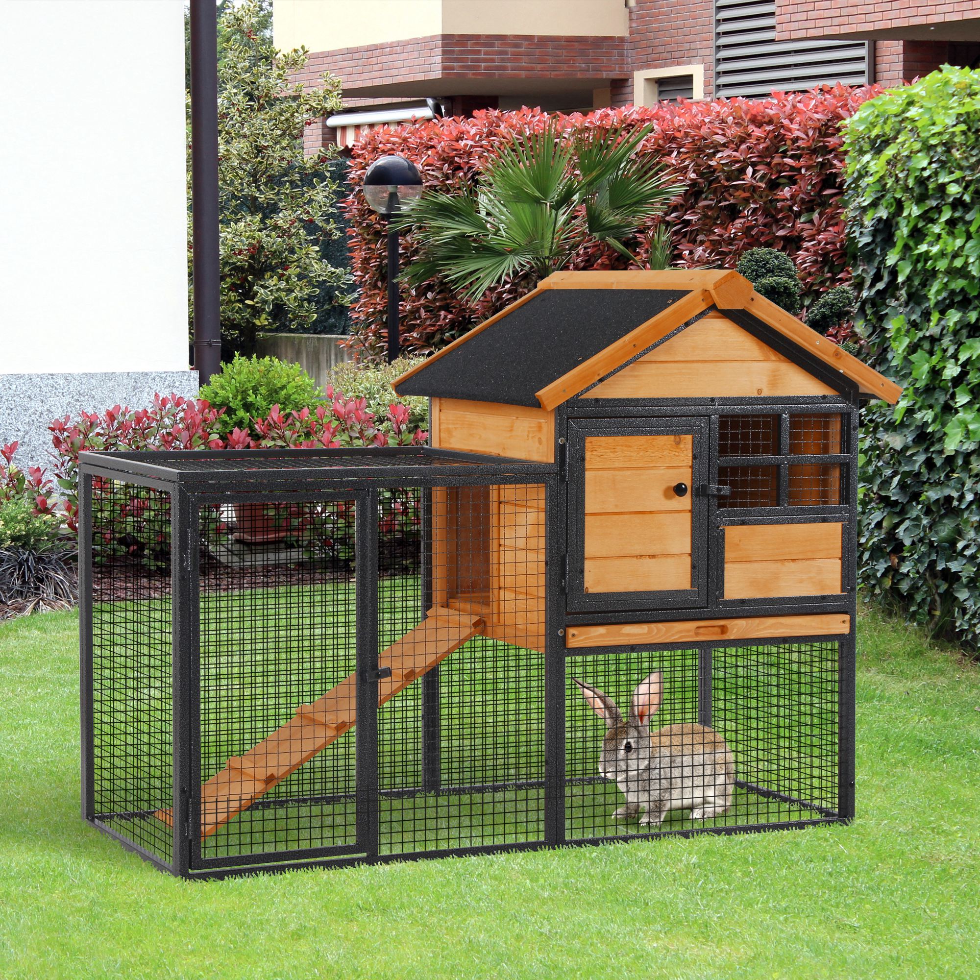 Outdoor Rabbit Cage Elevated Pet House w/ Slide-Out Tray, Natural Wood & Black