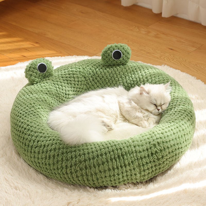 Frog Plush Nest Bed